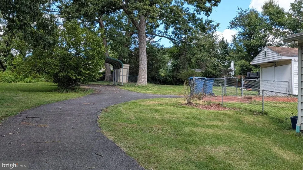 7104 JUDITH AVENUE Alexandria, VA 22315