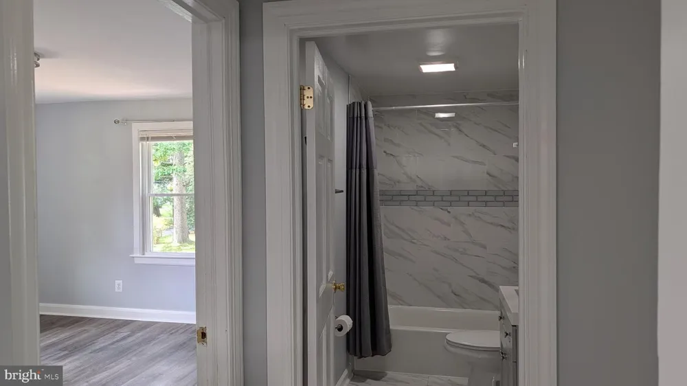 7104 JUDITH AVENUE Alexandria, VA 22315