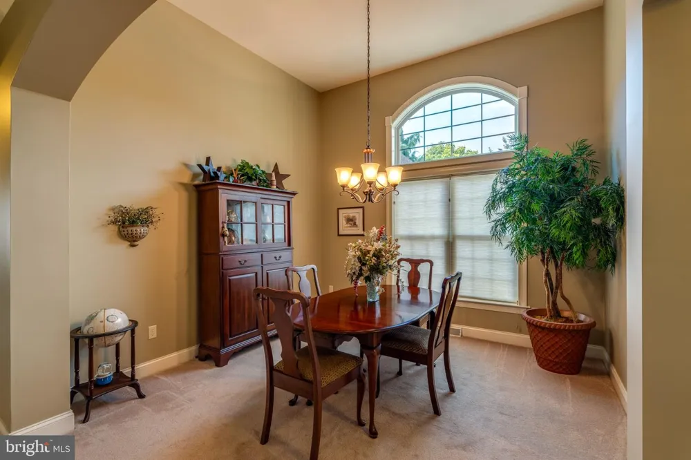 128 KILGANNON LANE Lancaster, PA 17603