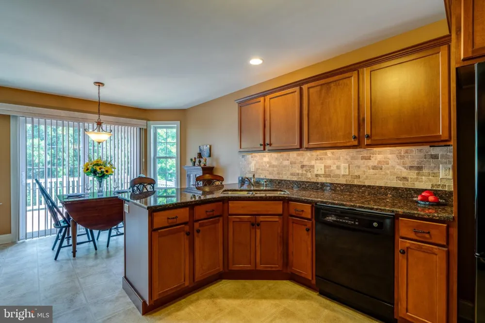 128 KILGANNON LANE Lancaster, PA 17603
