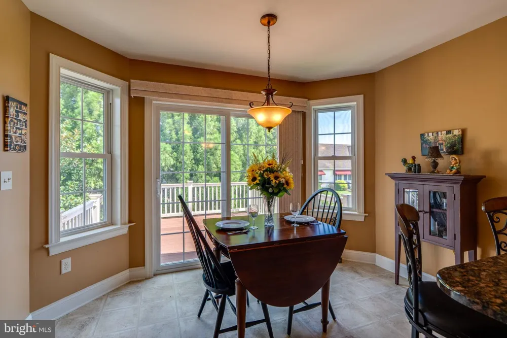 128 KILGANNON LANE Lancaster, PA 17603