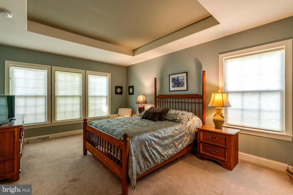 128 KILGANNON LANE Lancaster, PA 17603