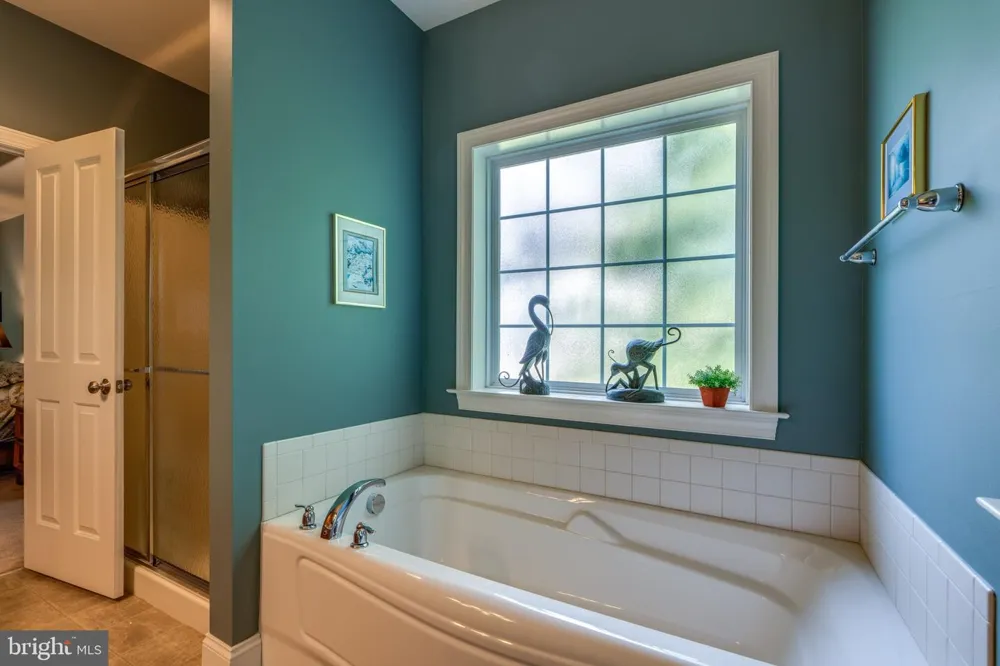 128 KILGANNON LANE Lancaster, PA 17603