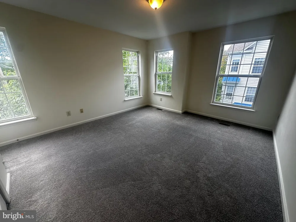 98 CRYSTAL LANE #98 Royersford, PA 19468