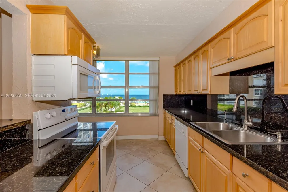 4280 Galt Ocean Dr #3B Fort Lauderdale, FL 33308