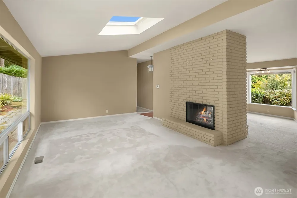12657 NE 7th Street Bellevue, WA 98005