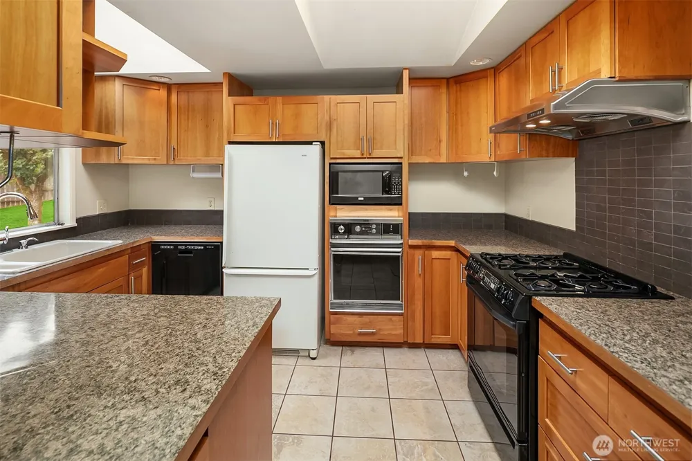 12657 NE 7th Street Bellevue, WA 98005