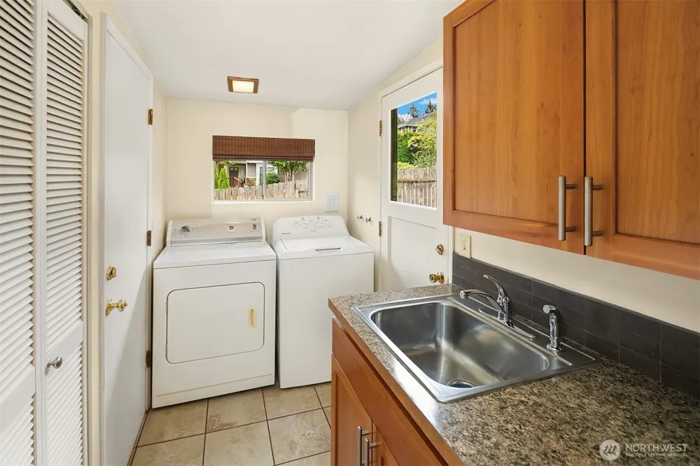 12657 NE 7th Street Bellevue, WA 98005
