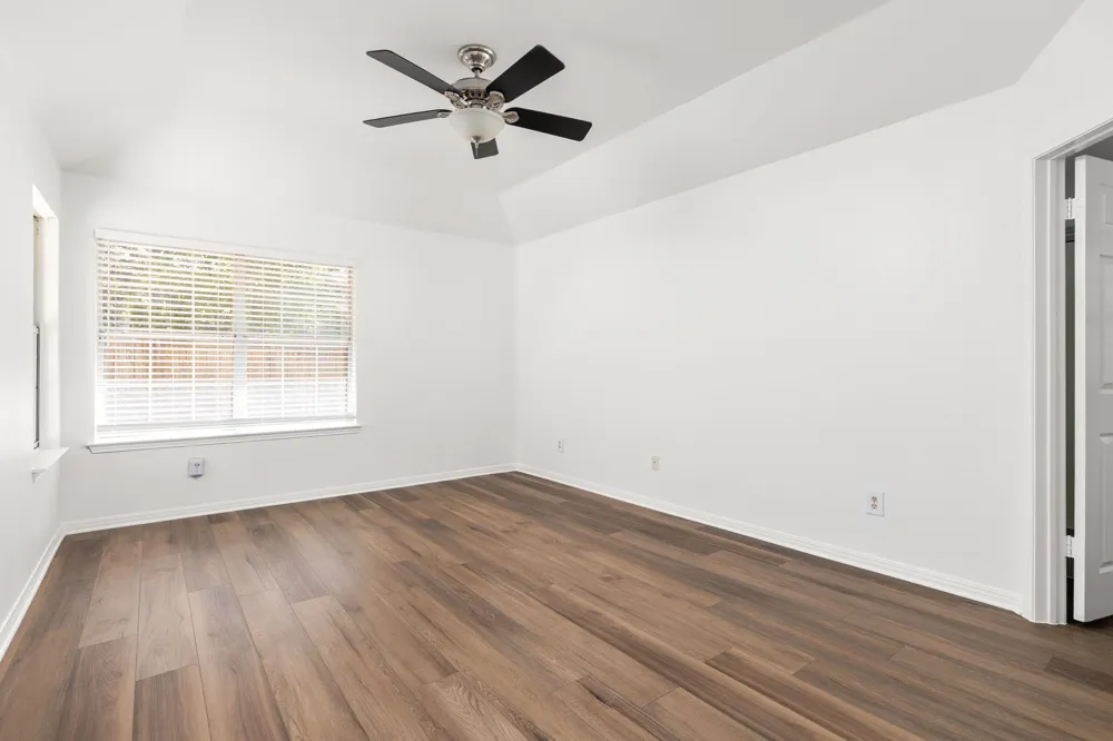 8001 Willet Trail Austin, TX 78745