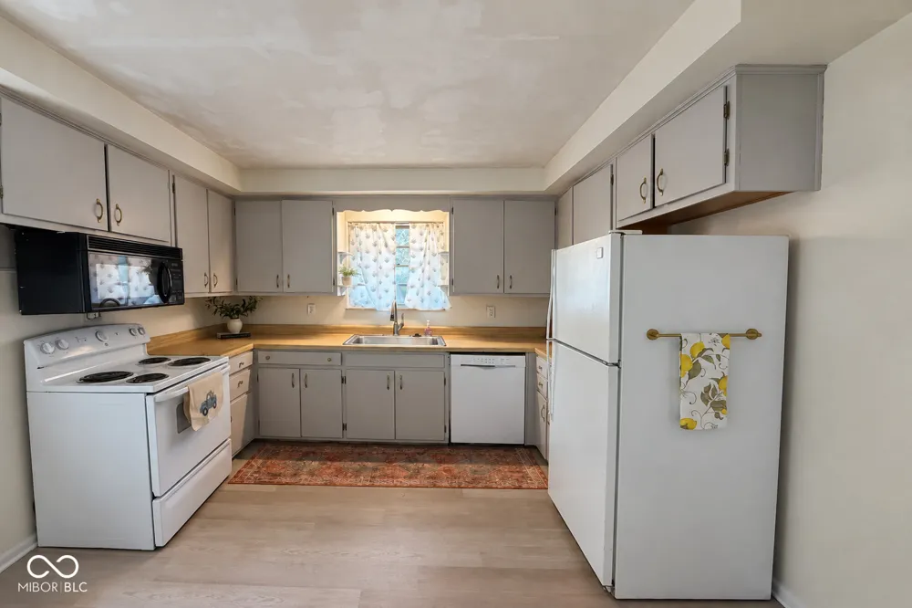 1204 Shortridge Road Indianapolis, IN 46219