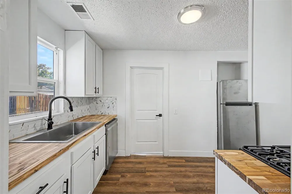 1334 Havana Street Aurora, CO 80010