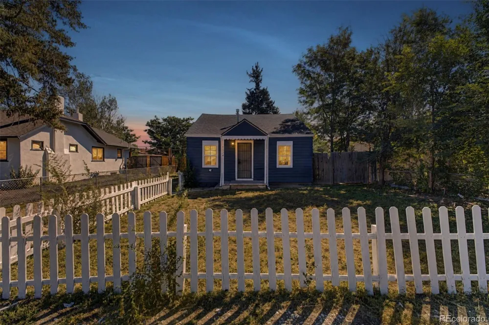 1334 Havana Street Aurora, CO 80010
