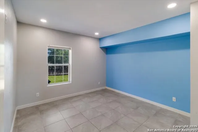 4434 Mountain Pass Von Ormy, TX 78073