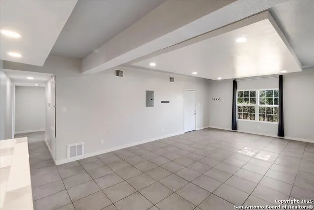 4434 Mountain Pass Von Ormy, TX 78073
