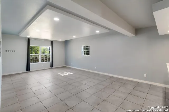 4434 Mountain Pass Von Ormy, TX 78073