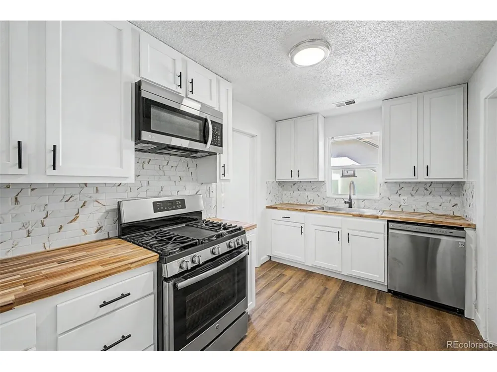 1334 Havana Street Aurora, CO 80010