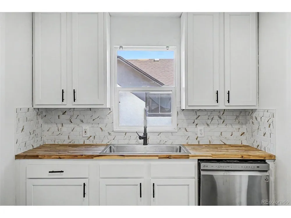 1334 Havana Street Aurora, CO 80010