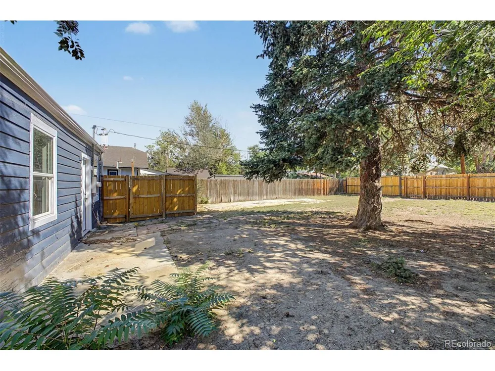 1334 Havana Street Aurora, CO 80010