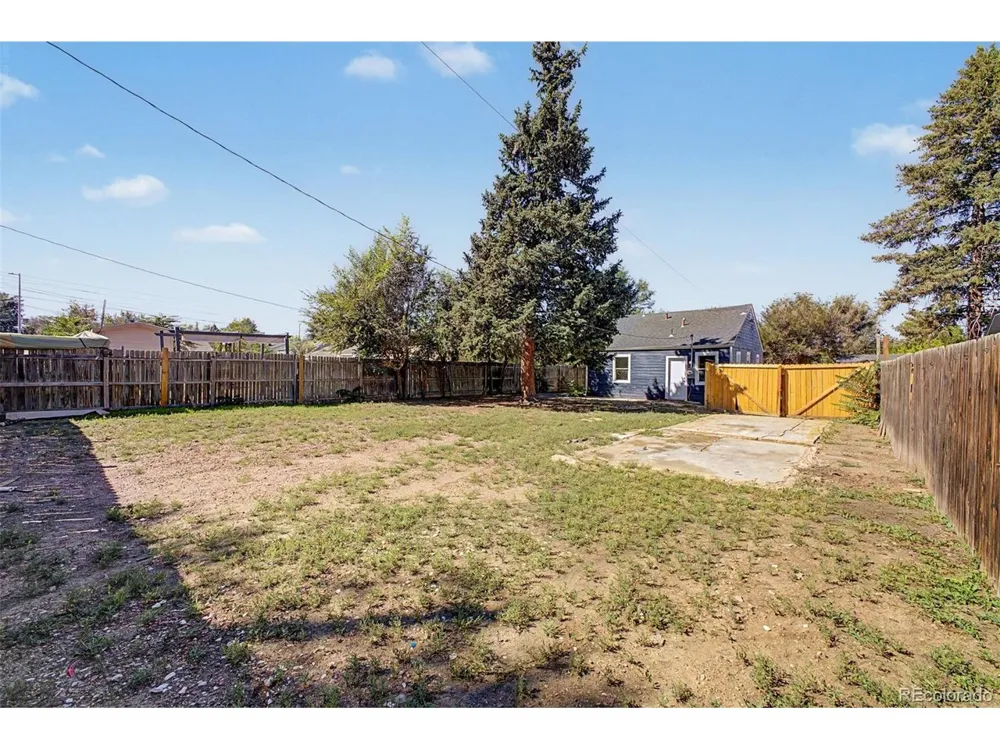1334 Havana Street Aurora, CO 80010