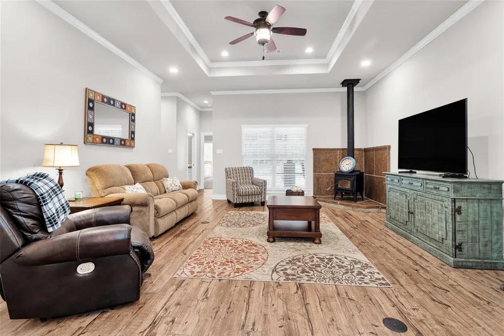 11781 Walding Road Montgomery, TX 77356