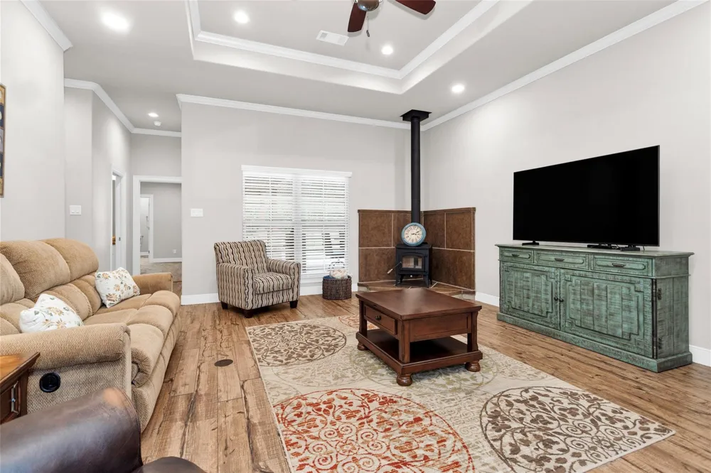 11781 Walding Road Montgomery, TX 77356