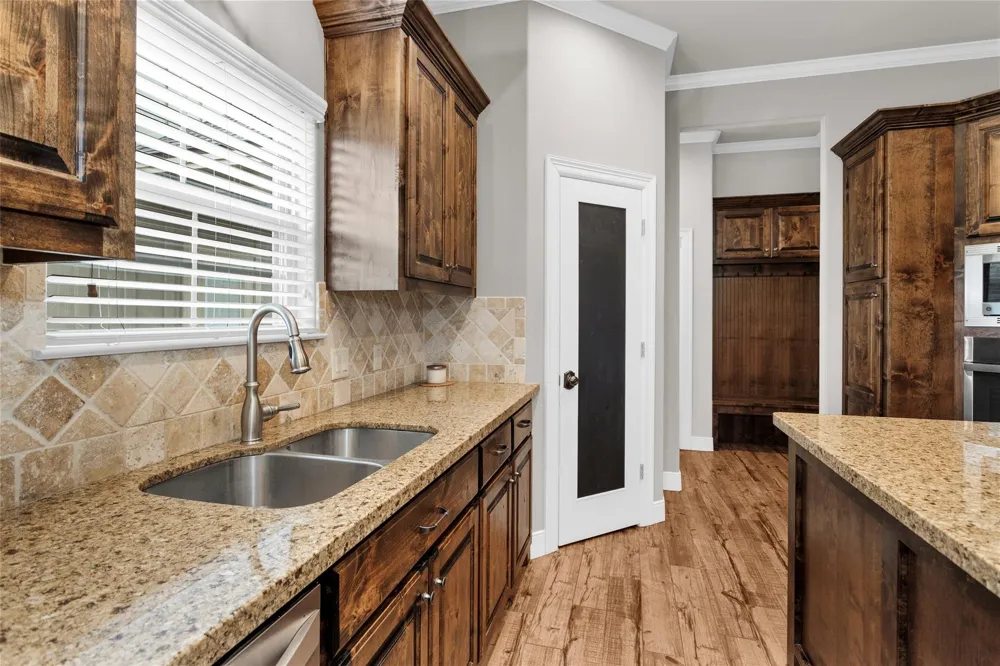 11781 Walding Road Montgomery, TX 77356