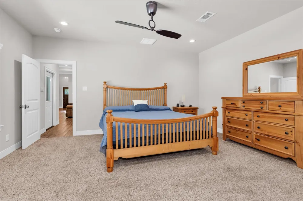 11781 Walding Road Montgomery, TX 77356