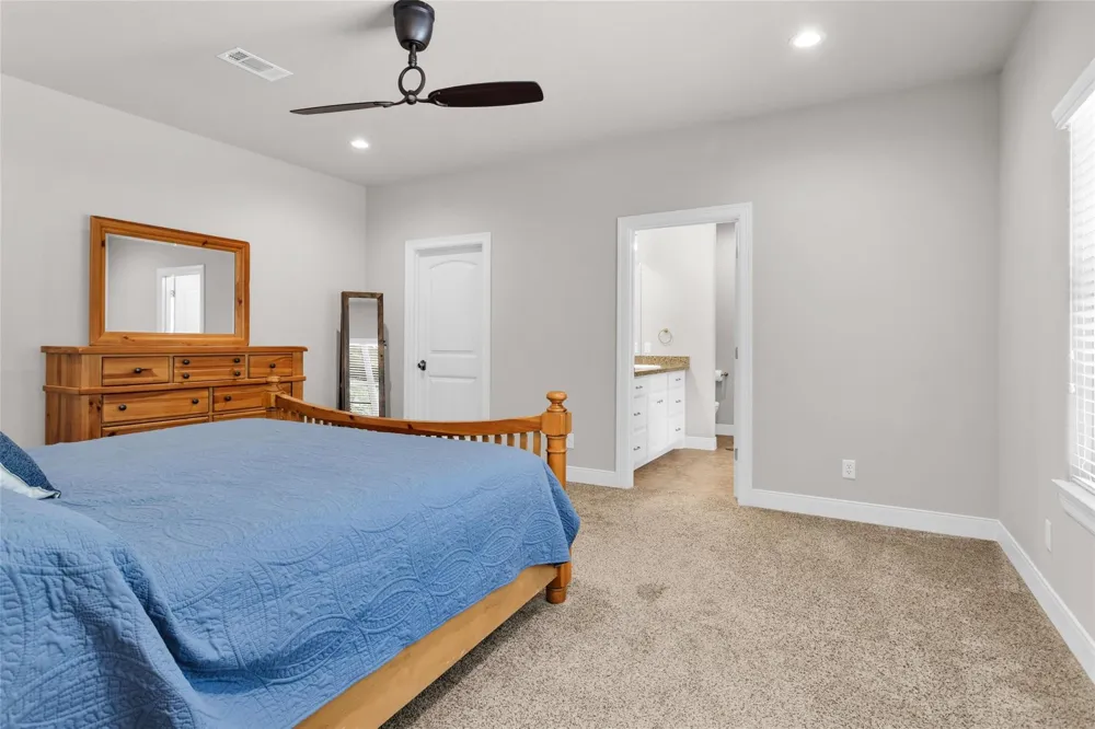 11781 Walding Road Montgomery, TX 77356