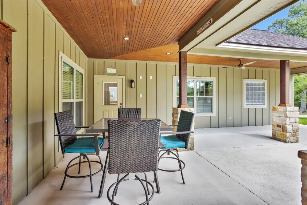 11781 Walding Road Montgomery, TX 77356