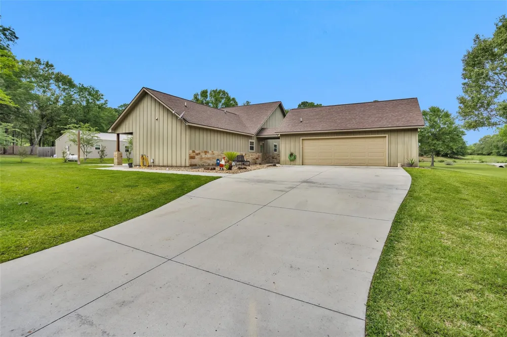 11781 Walding Road Montgomery, TX 77356