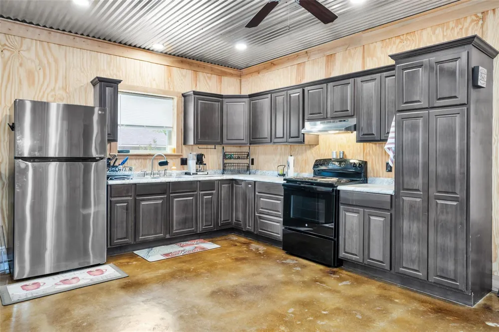 11781 Walding Road Montgomery, TX 77356
