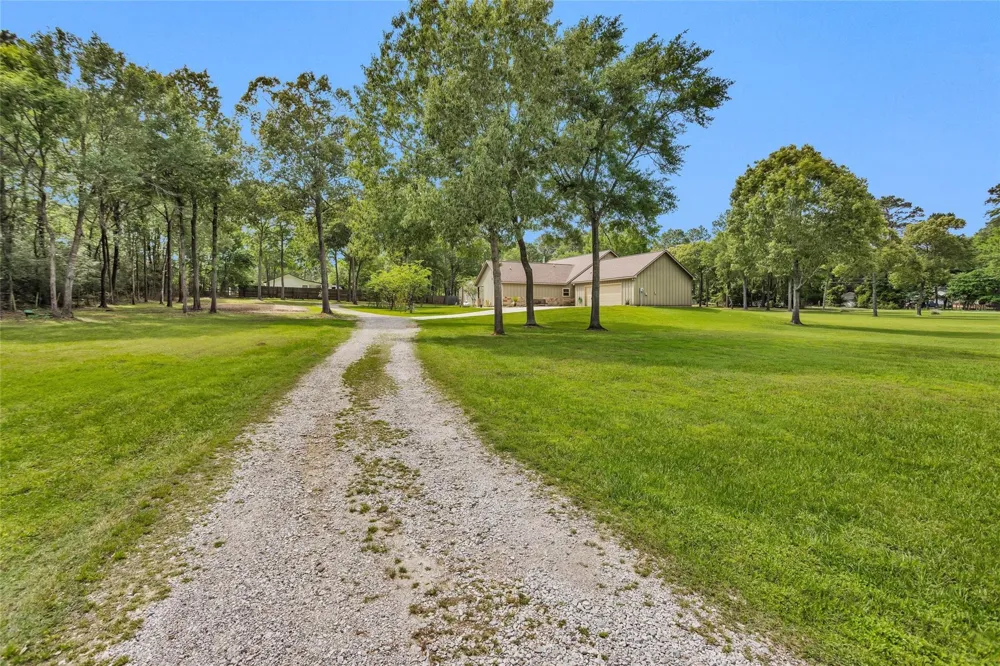 11781 Walding Road Montgomery, TX 77356