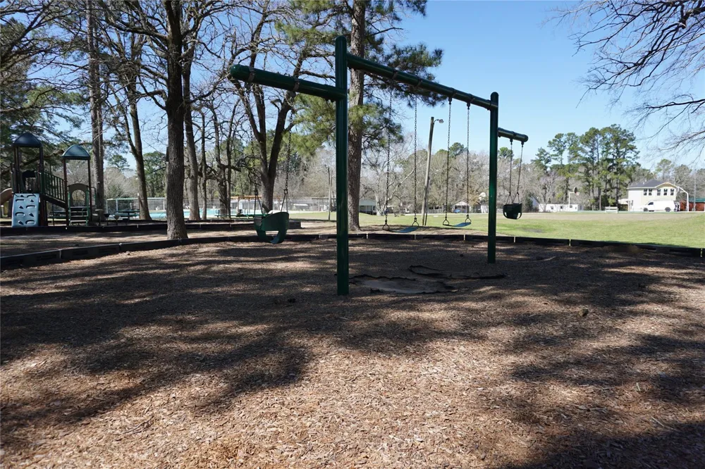 11553 Persimmons Willis, TX 77318