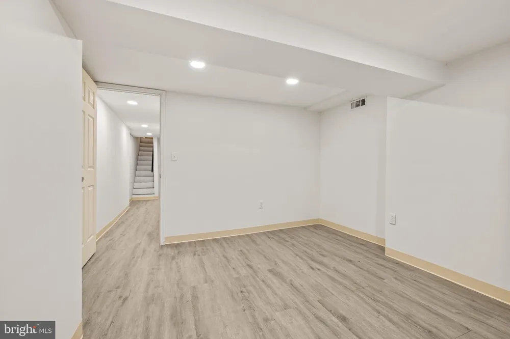 2770 THE ALAMEDA Baltimore, MD 21218