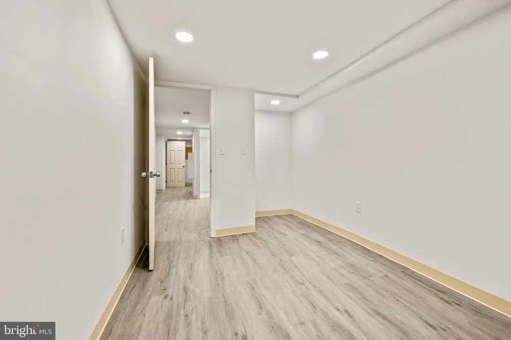 2770 THE ALAMEDA Baltimore, MD 21218