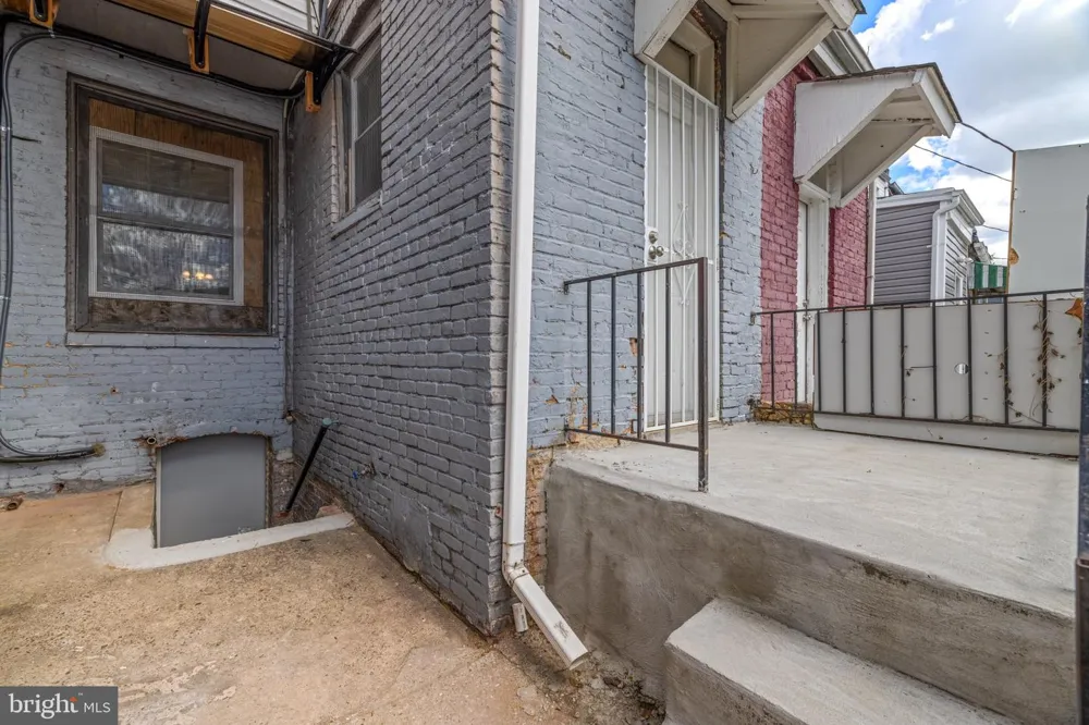 2770 THE ALAMEDA Baltimore, MD 21218