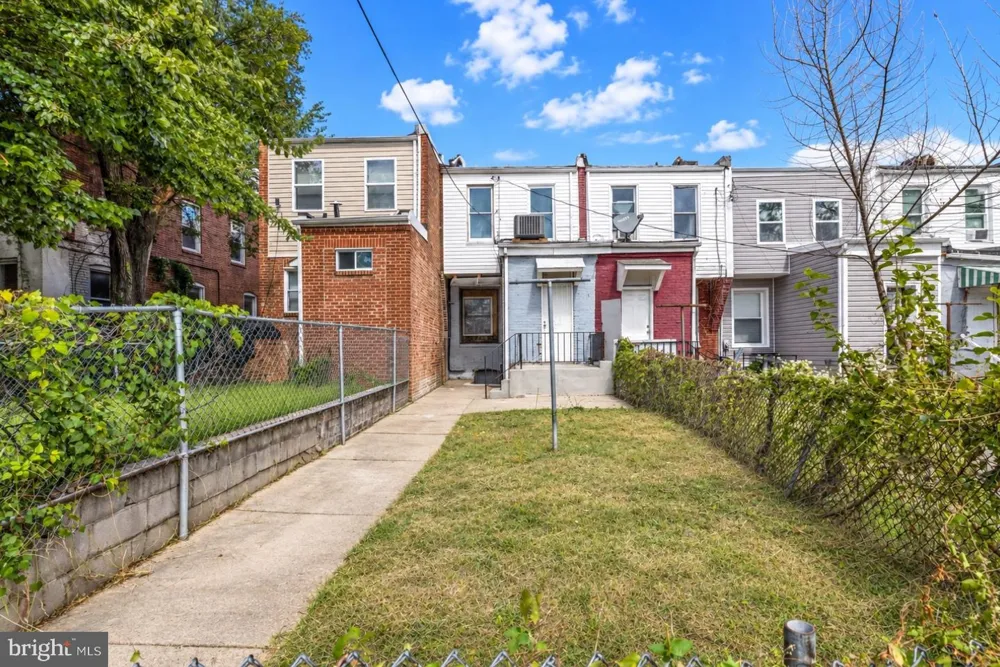2770 THE ALAMEDA Baltimore, MD 21218