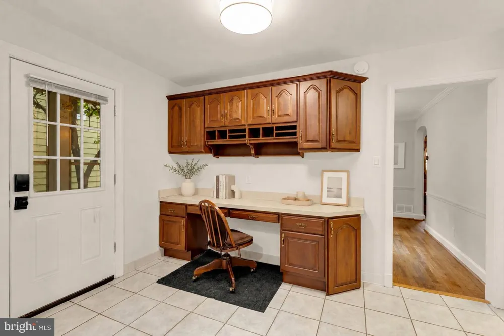 8406 HARTFORD AVENUE Silver Spring, MD 20910
