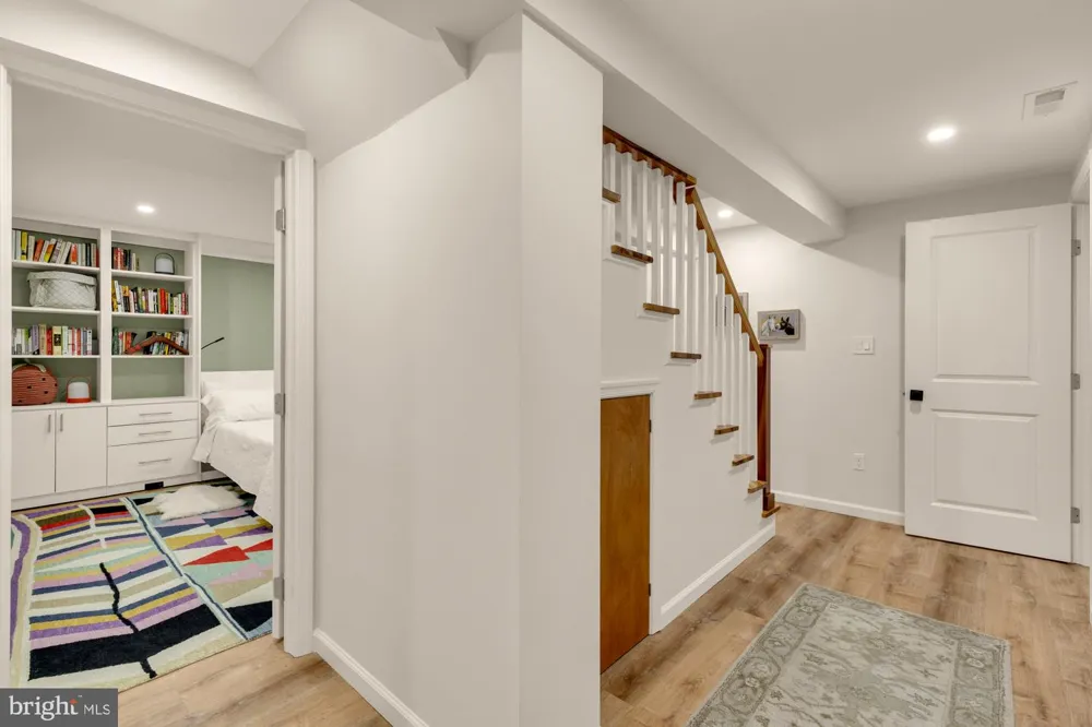 8406 HARTFORD AVENUE Silver Spring, MD 20910