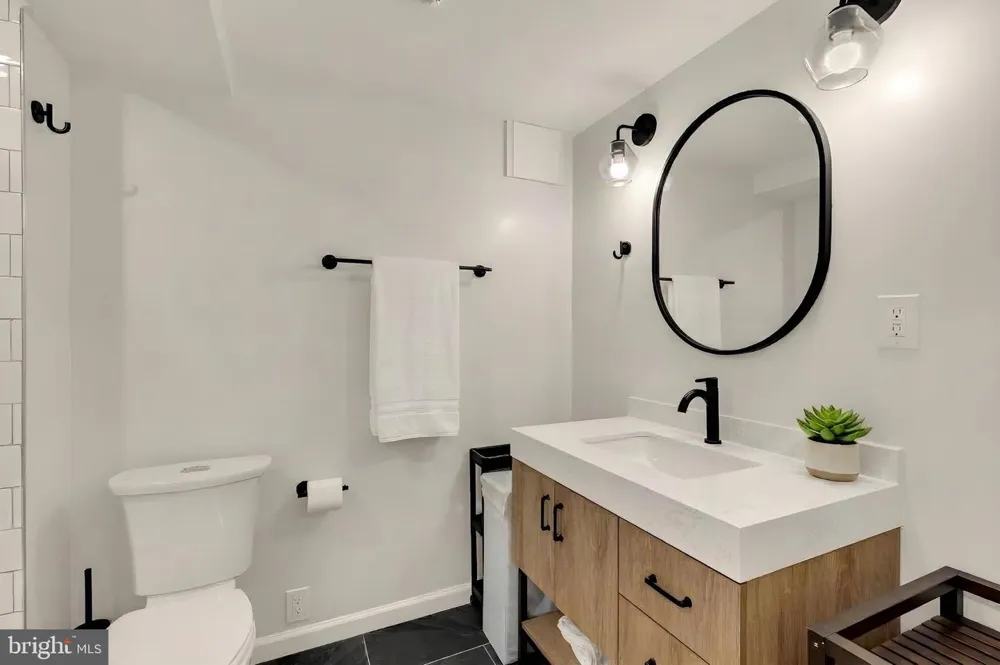 8406 HARTFORD AVENUE Silver Spring, MD 20910