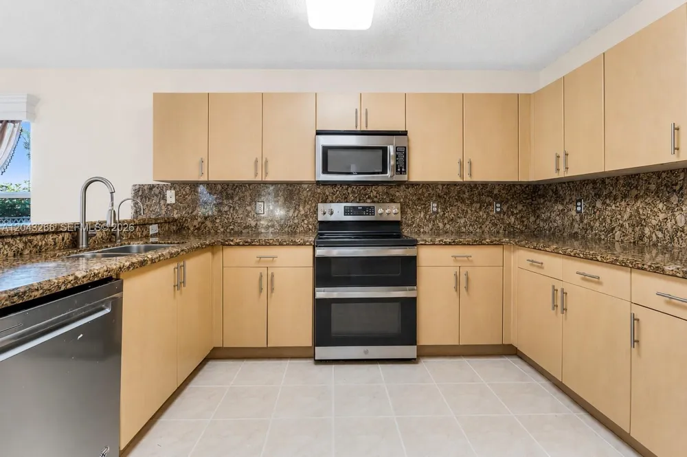 1941 SW 148th way Miramar, FL 33027