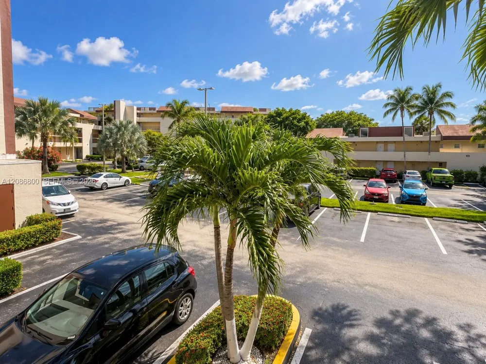 8850 Fontainebleau Blvd #203 Miami, FL 33172