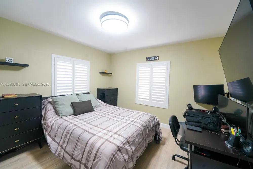 358 E 45th St Hialeah, FL 33013