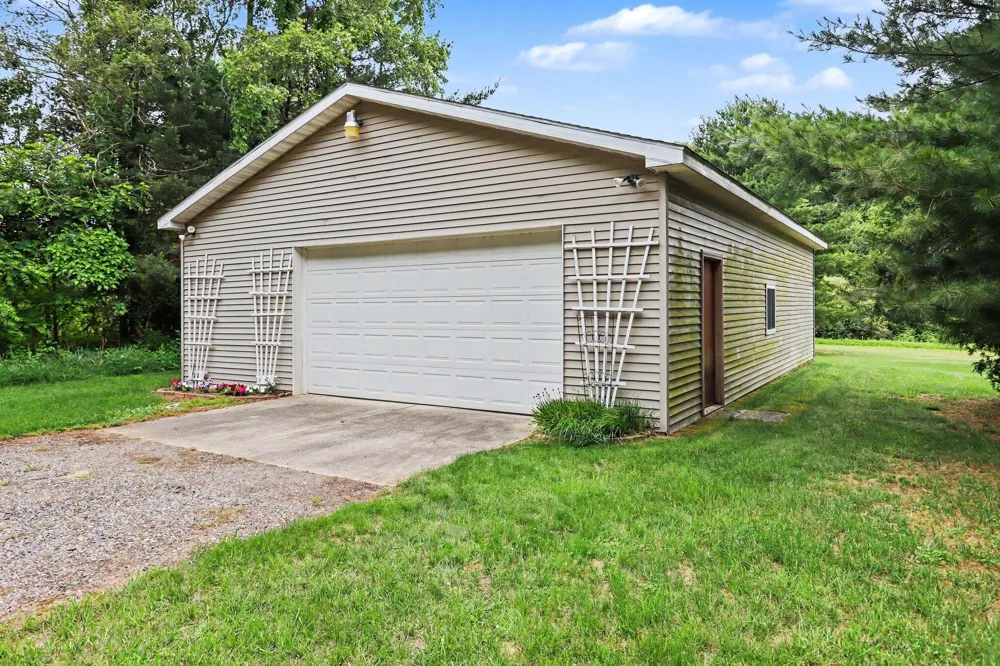 21641 Pine Lake Road Battle Creek, MI 49014