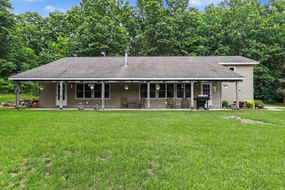 21641 Pine Lake Road Battle Creek, MI 49014