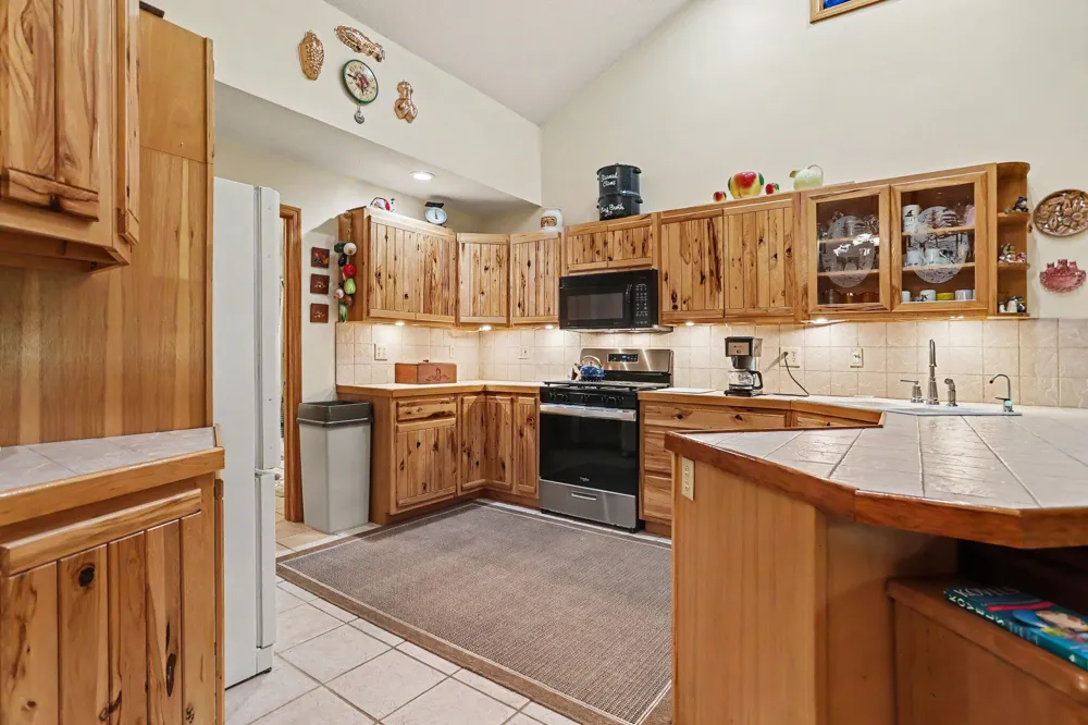 21641 Pine Lake Road Battle Creek, MI 49014