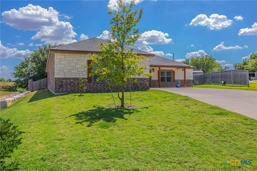 310 Ranger Blvd Salado, TX 76571