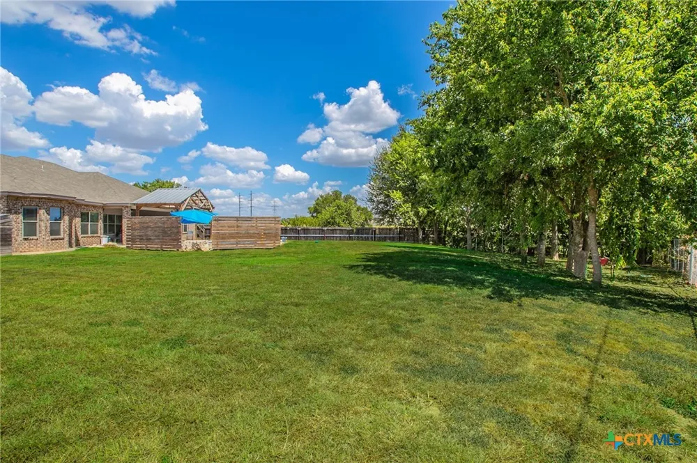 310 Ranger Blvd Salado, TX 76571