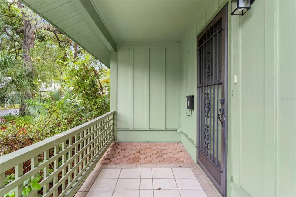 5014 BARRINGTON CIRCLE #2102 Sarasota, FL 34234