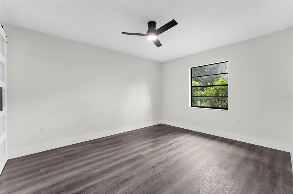 5014 BARRINGTON CIRCLE #2102 Sarasota, FL 34234